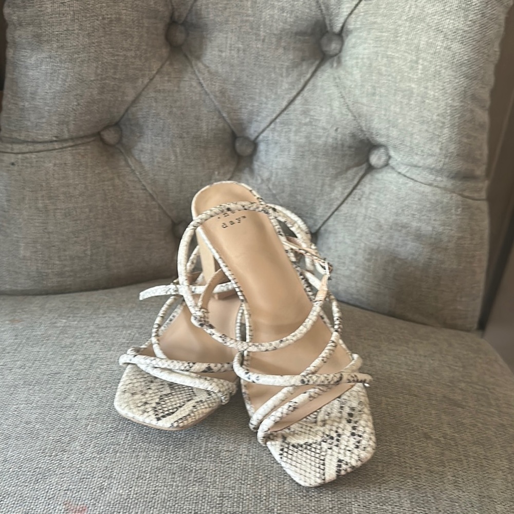 Daisy Black and Cream Strappy Heels